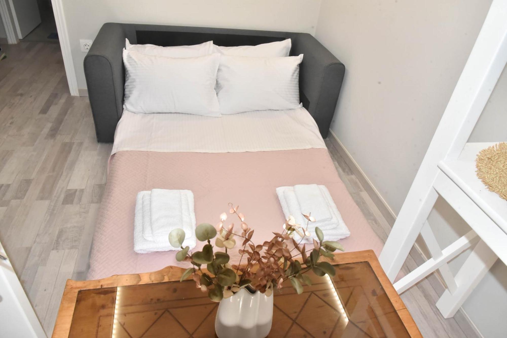 F K Apartments Artemida  Ngoại thất bức ảnh