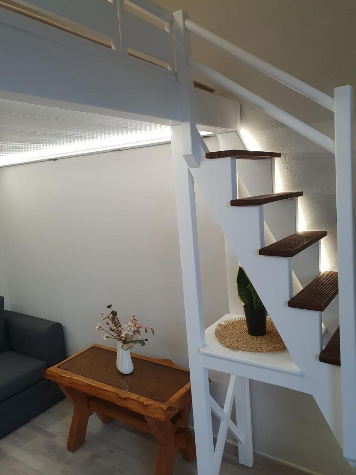 F K Apartments Artemida  Ngoại thất bức ảnh