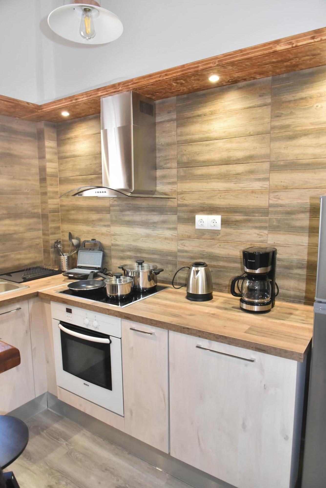 F K Apartments Artemida  Ngoại thất bức ảnh