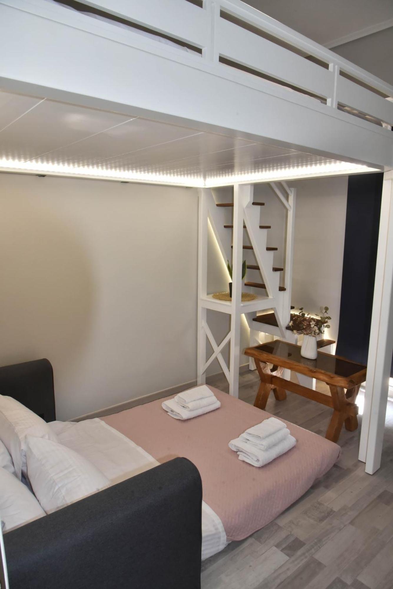 F K Apartments Artemida  Ngoại thất bức ảnh