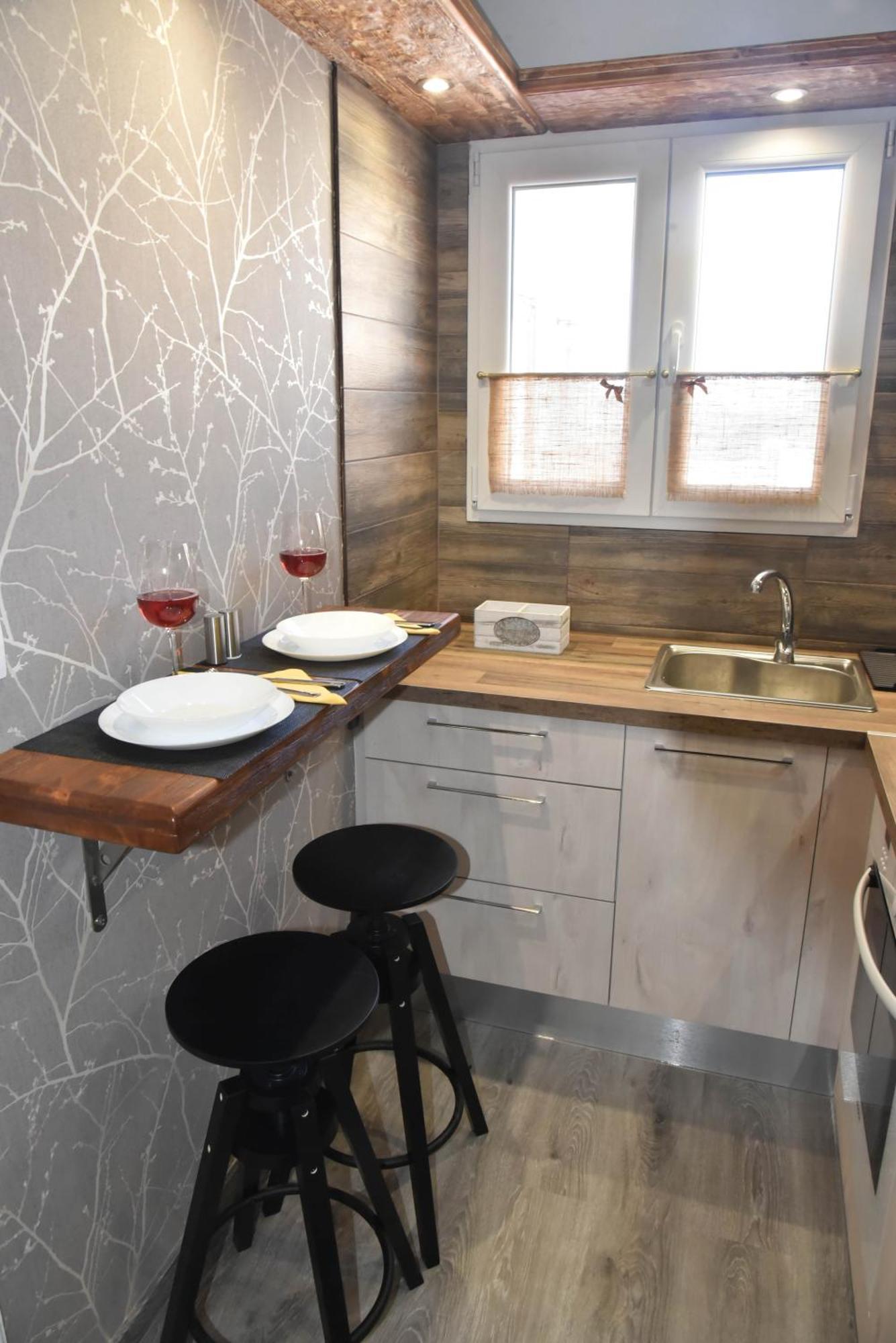 F K Apartments Artemida  Ngoại thất bức ảnh