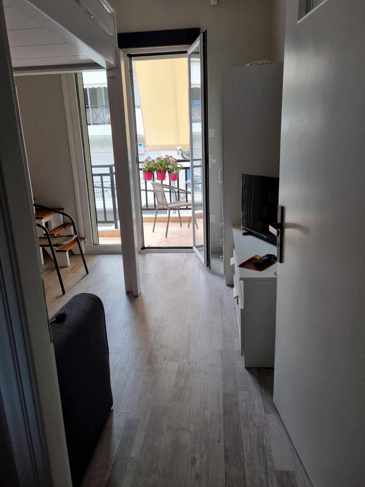 F K Apartments Artemida  Ngoại thất bức ảnh