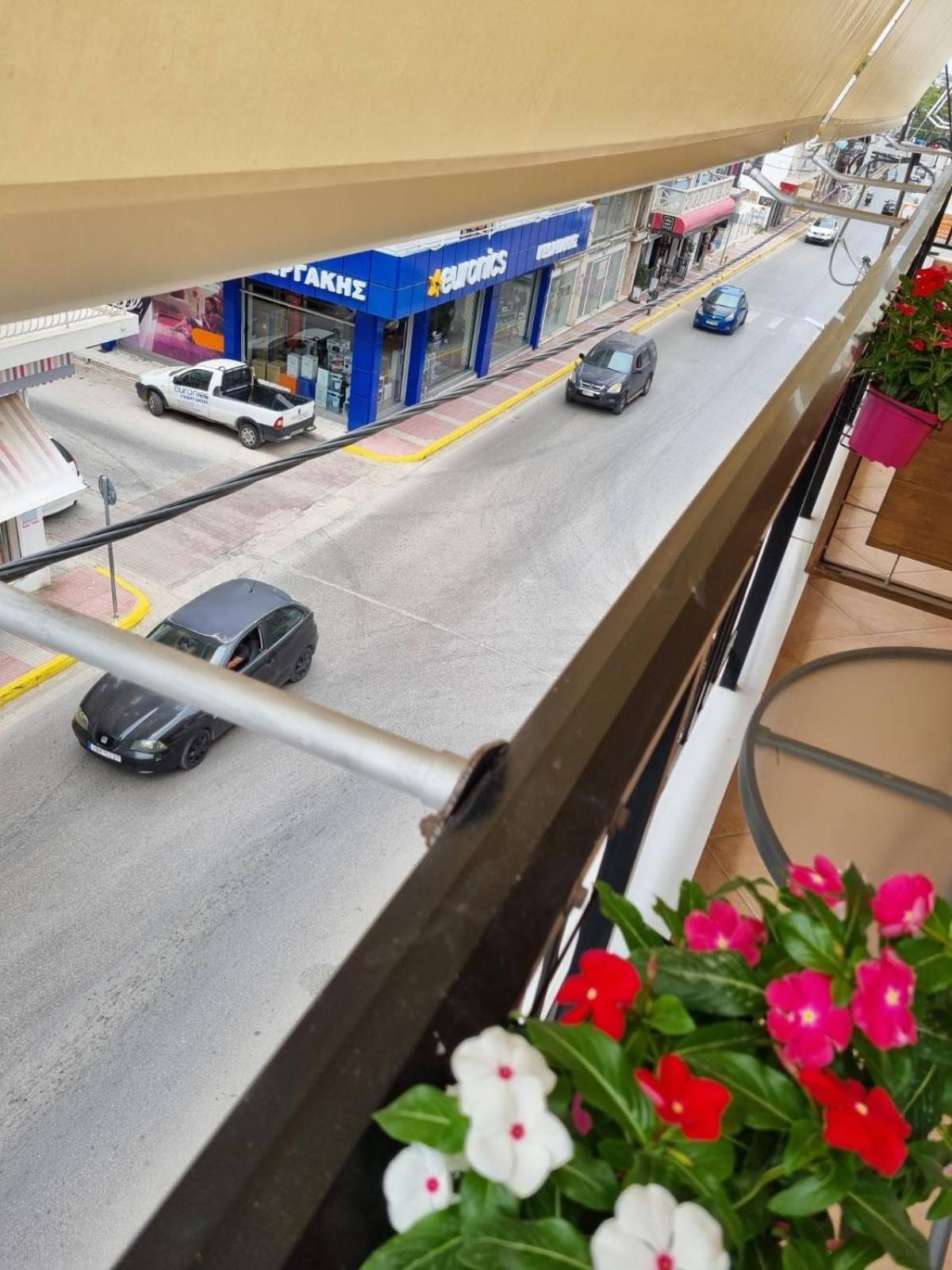 F K Apartments Artemida  Ngoại thất bức ảnh